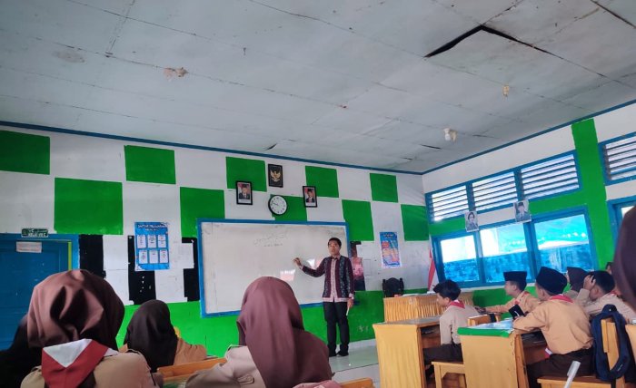 Siswa MTsN 2 Kerinci Semangat Belajar Bahasa Arab