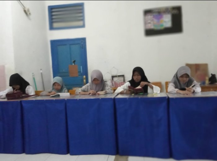 Kegiatan Tahfiz Quran MTsN 2 Kerinci: Membentuk Generasi Qurani dan Berprestasi