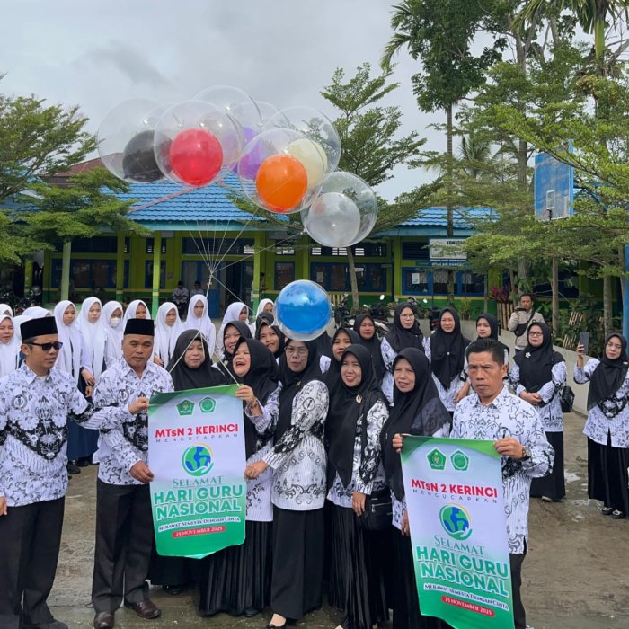 Selamat Hari PGRI: Guru Hebat, Indonesia Bermartabat