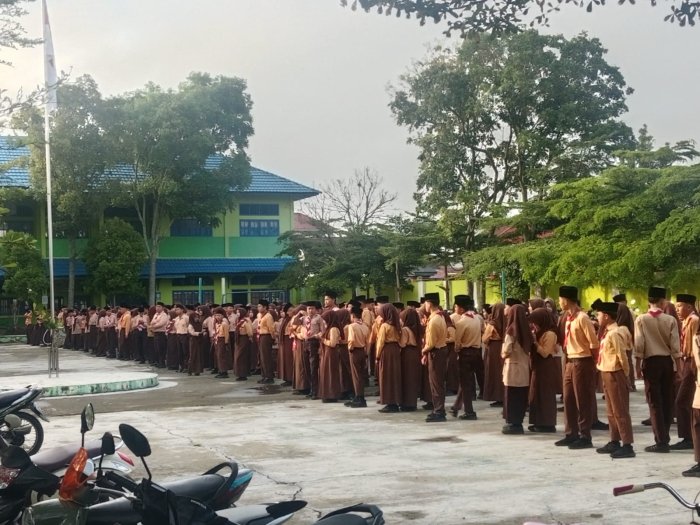 Apel Pagi MTsN 2 Kerinci Dipimpin Waka Kesiswaan