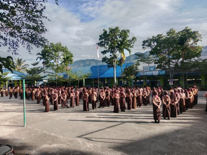 Apel Pagi MTsN 2 Kerinci, Waka Kesiswaan Bapak Pahmirizal, S.PdI Beri Arahan Disiplin kepada Siswa-Siswi